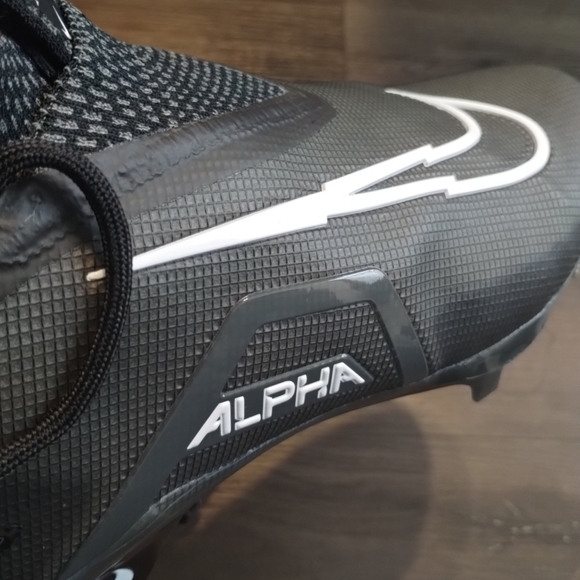 Sz 8.5 Nike Alpha Menace Elite 3 Flyknit Black Football Cleats Mens CT6648-010 - Picture 7 of 10